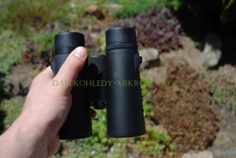 Omegon Blackstar 2.0 - 8x42