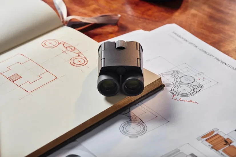 Swarovski Curio 7x21 (černý)