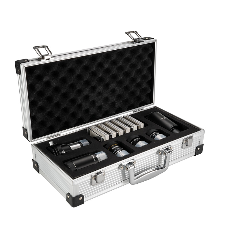 Omegon sada #2 - okuláry, filtry, Barlow, kufřík