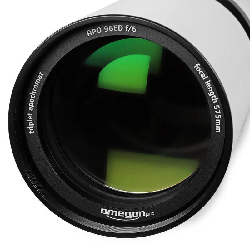 Omegon Pro APO AP 96/575 Triplet ED FCD-100