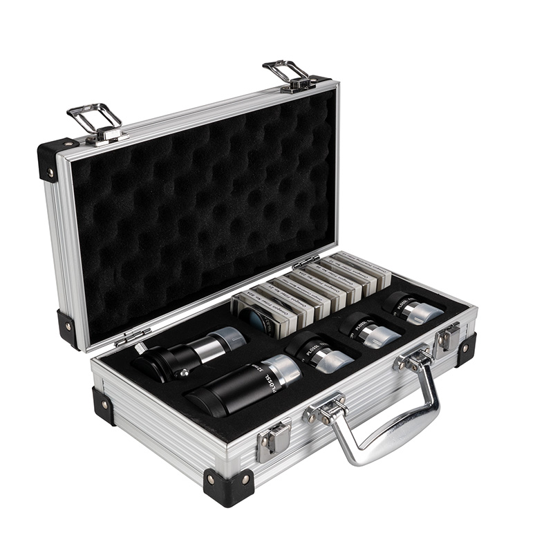 Sada okulárů a filtrů Omegon